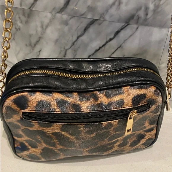 Animal Print Crossbody Bag - Picture 3 of 12